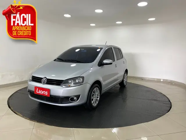 Carro Volkswagen Fox 2011 1.0 8V (Flex) 4p