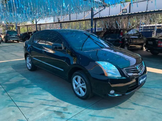 Nissan Sentra 2.0 16V (flex)