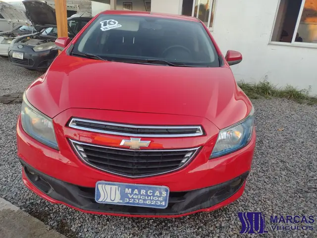 Carro Fiat Grand Siena 2016 Tetrafuel 1.4 8V