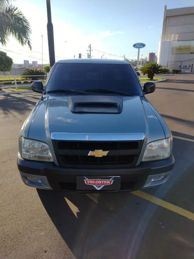 Carro Chevrolet S10 Cabine Simples 2003 S10 4x2 2.4 MPFi (Cab Simples)