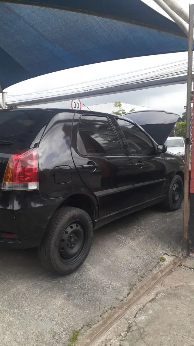 Carro Fiat Palio 2005 HLX 1.8 8V (Flex)