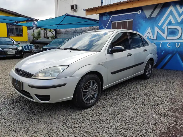Carro Ford Focus Sedan 2008 GLX 2.0 16V Duratec (Aut)