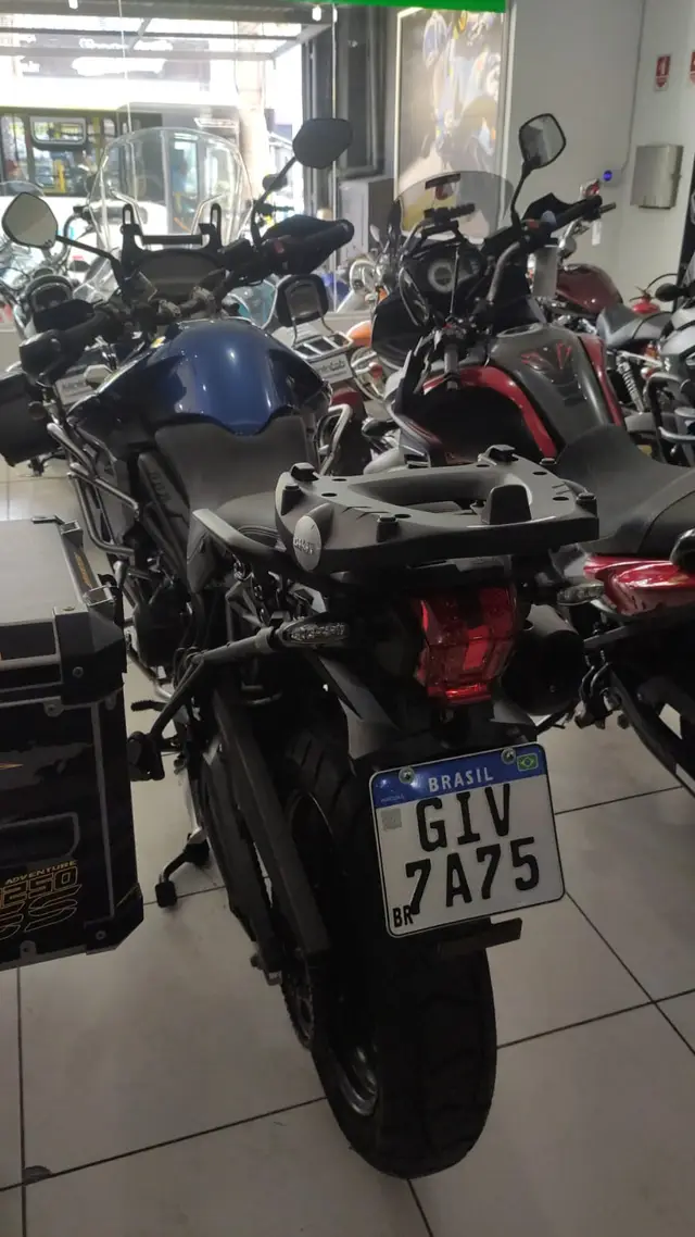 Carro Triumph Tiger 800 2020 800 XRT