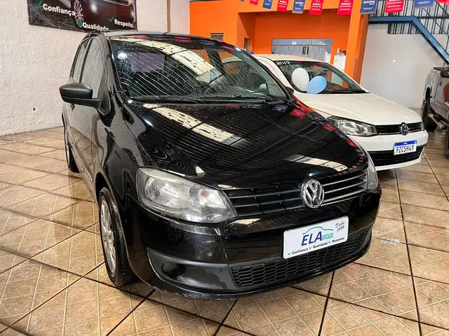 Carro Volkswagen Fox 2011 1.0 TEC (Flex) 2p