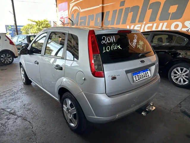 Carro Ford Fiesta Hatch 2011 1.0 (Flex)