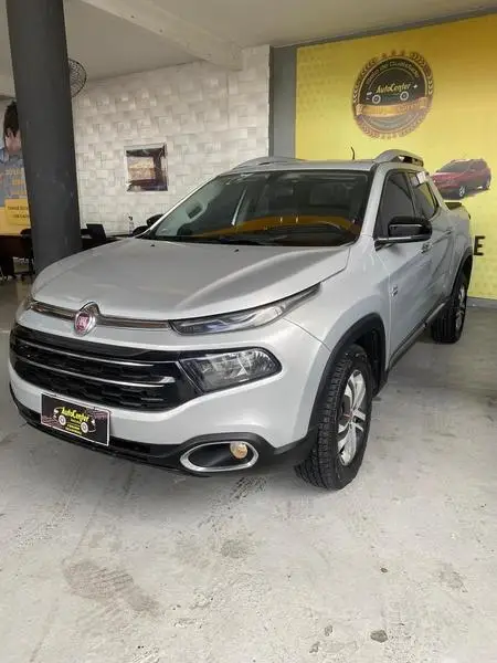 Carro Fiat Toro 2017 Volcano 2.0 diesel AT9 4x4