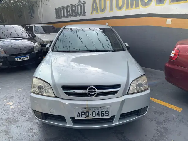 Carro Chevrolet Astra Sedan 2008 Advantage 2.0 (Flex)