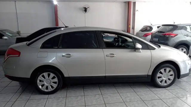 Carro Citroën C4 Pallas 2011 GLX 2.0 16V