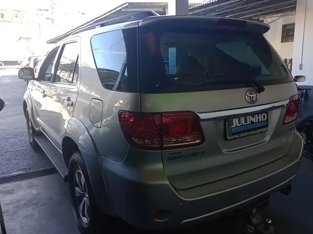 Carro Toyota Hilux SW4 2007 SRV 4x4 3.0 Turbo  (aut)