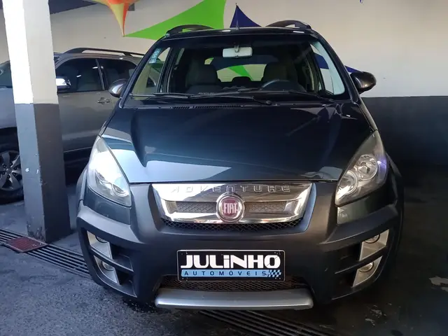 Carro Fiat Idea 2012 Adventure 1.8 16V E.TorQ (Flex)