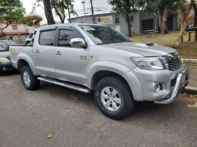 Carro Toyota Hilux Cabine Dupla 2012 Hilux 3.0 TDI 4x4 CD STD