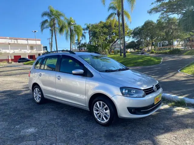 Carro Volkswagen SpaceFox 2014 1.6 8V Trend (Flex)
