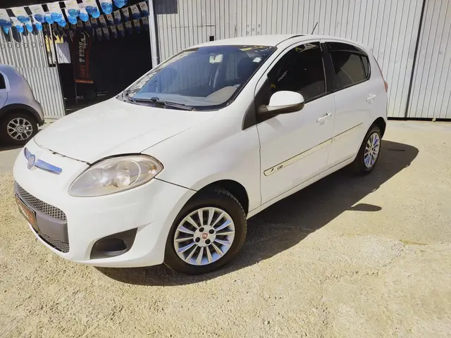 Carro Fiat Palio 2013 Attractive 1.0 8V (Flex)