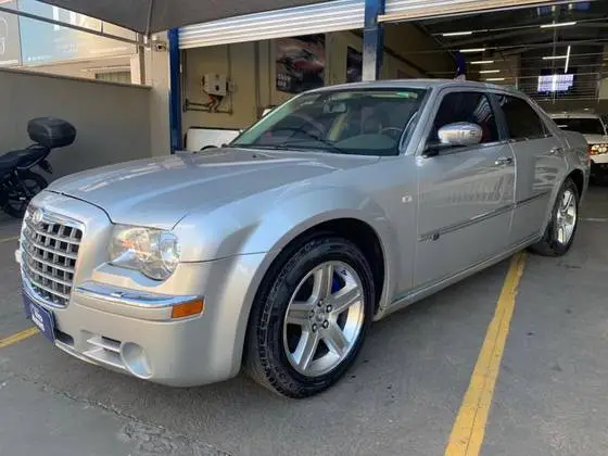 Carro Chrysler 300C 2008 3.5 V6