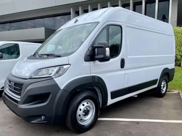 Carro Fiat Ducato 2023 2.2 TDI Cargo