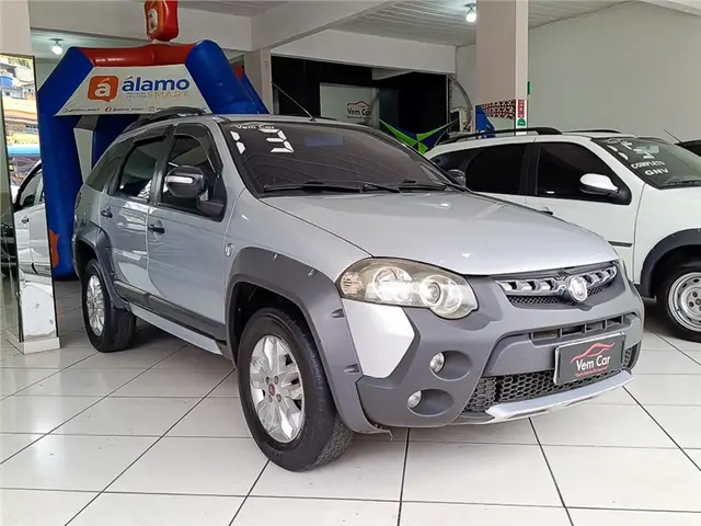 Carro Fiat Palio Weekend 2013 Adventure 1.8 16V (Flex)