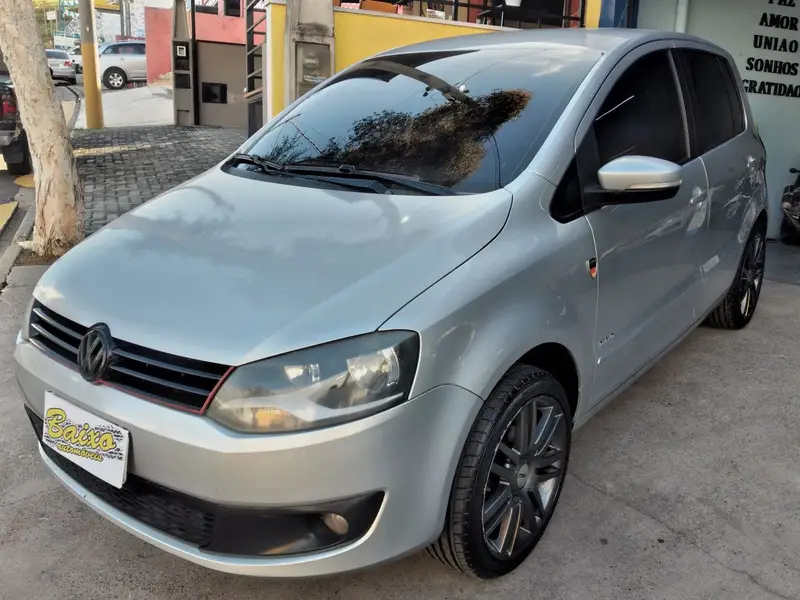 Volkswagen Fox 1.0 VHT (Flex) 4p