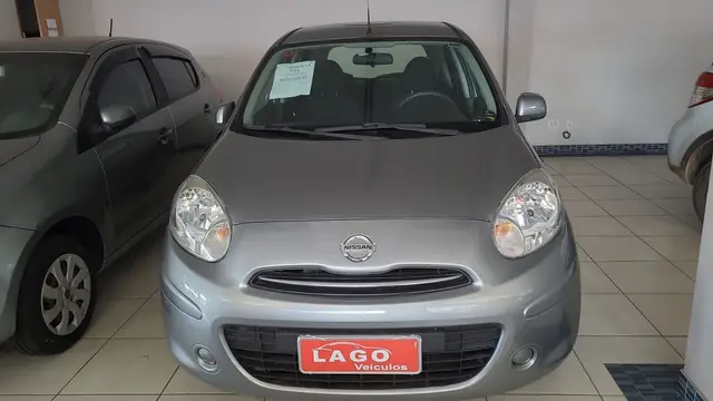 Carro Nissan March 2013 1.0 16V S (Flex)
