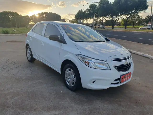Carro Chevrolet Onix 2015 1.0 LT SPE/4