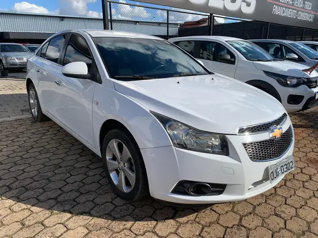 Carro Chevrolet Cruze 2013 LT 1.8 16V Ecotec (Flex)