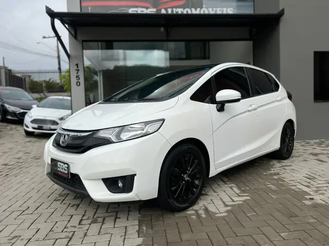 Carro Honda Fit 2015 1.5 16v LX CVT (Flex)