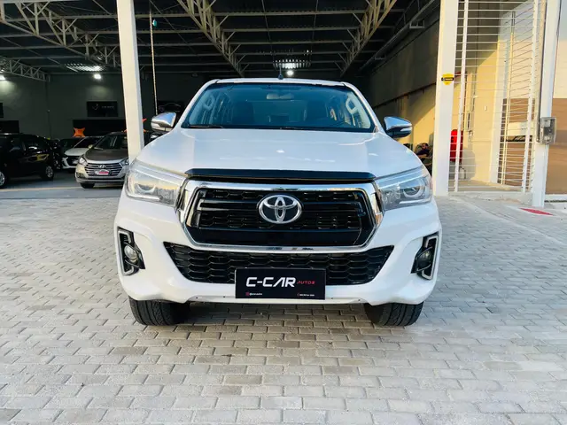 Carro Toyota Hilux Cabine Dupla 2016 Hilux 2.8 16v TDI SRV CD 4x4 (Aut)