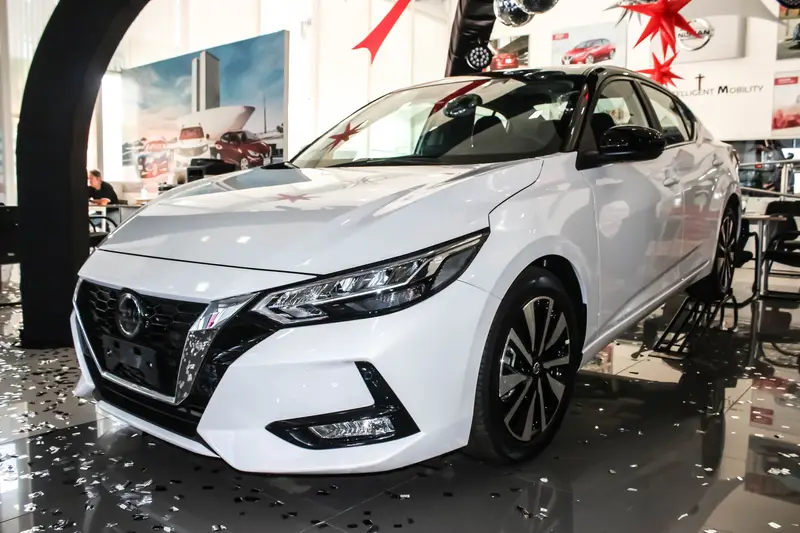 Nissan Advance 2.0 16V Aut.