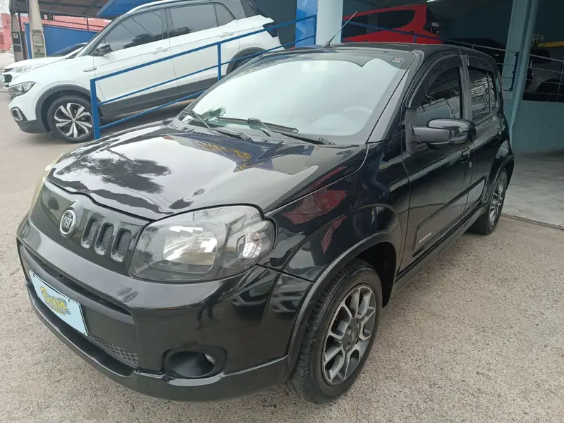 Fiat Uno Sporting 1.4 8V (Flex) 4p