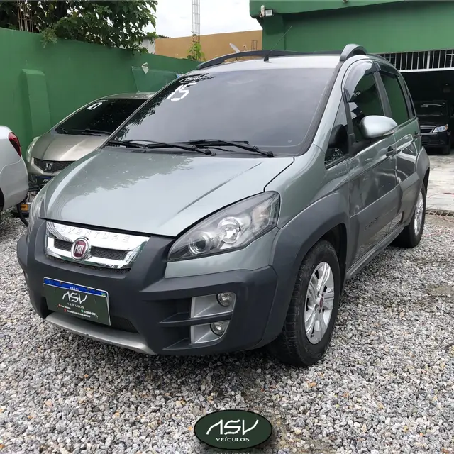 Carro Fiat Idea 2015 Adventure 1.8 16V E.TorQ (Flex)