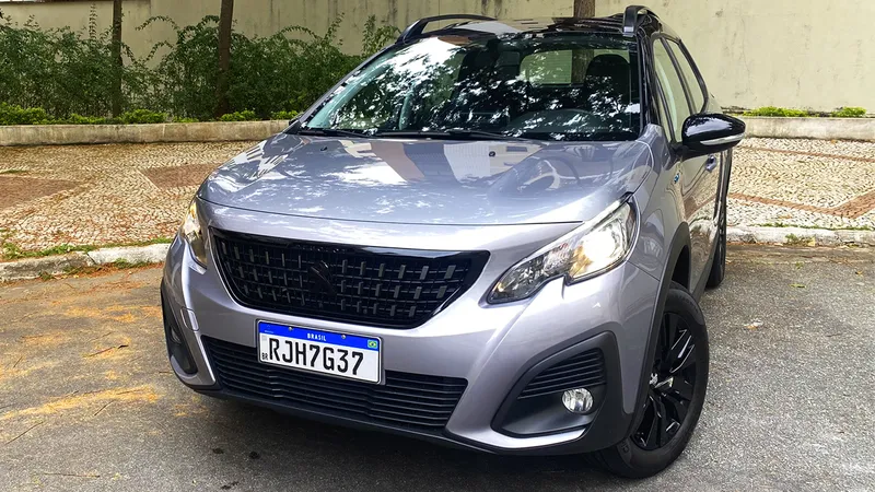 Avaliação: Peugeot 2008 Style 2023 é SUV com preço de hatch