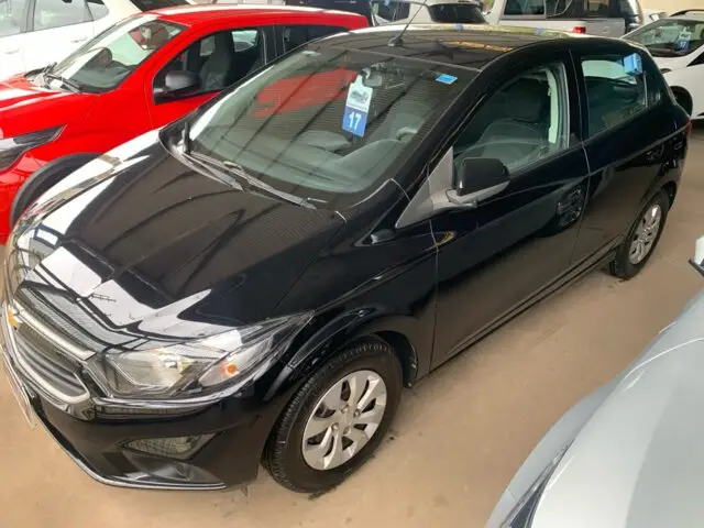 Carro Chevrolet Onix 2017 1.0 LT SPE/4