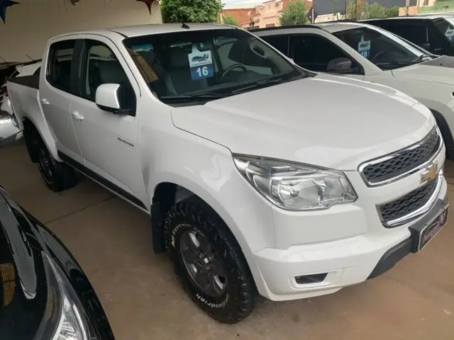 Carro Chevrolet S10 Cabine Dupla 2016 S10 2.4 Advantage (Cabine Dupla)