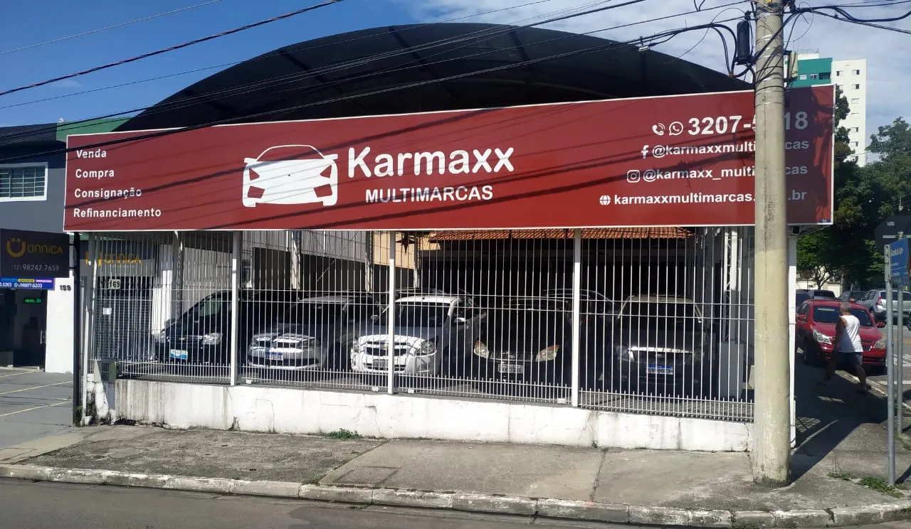 Fachada da loja Veículos à venda em Karmaxx Multimacas  - São José dos Campos - SP | Mobiauto