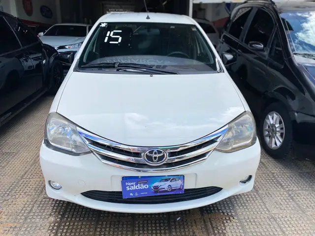 Carro Toyota Etios Sedan 2015 XLS 1.5 (Flex)