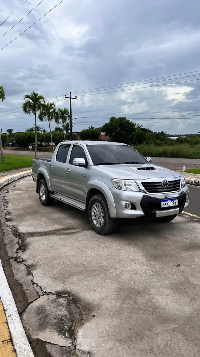 Carro Toyota Hilux Cabine Dupla 2012 Hilux 3.0 TDI 4x4 CD SRV