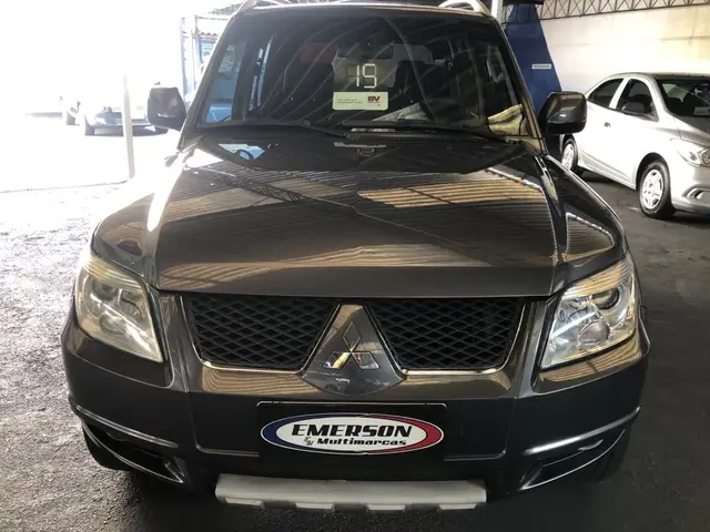 Carro Mitsubishi Pajero TR4 2015 2.0 16V 4x2 (Flex) (Aut)
