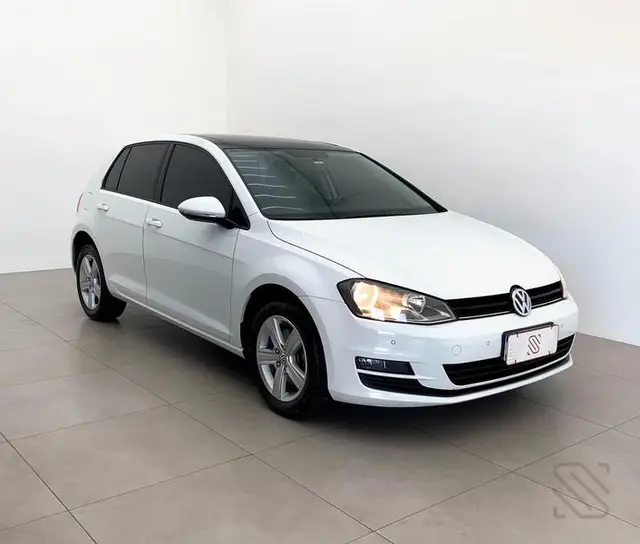 Carro Volkswagen Golf 2015 Comfortline 1.4 TSi