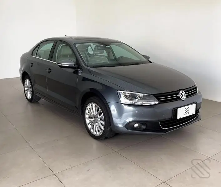 Volkswagen Jetta 2.0 TSI Highline DSG