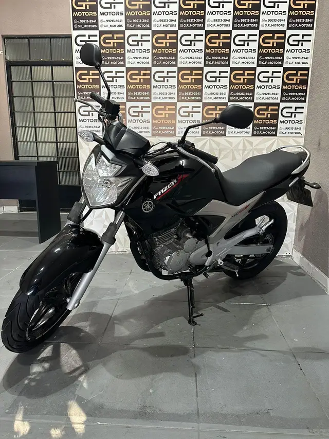 Moto Yamaha YS 250 Fazer 2013 Racing Blue