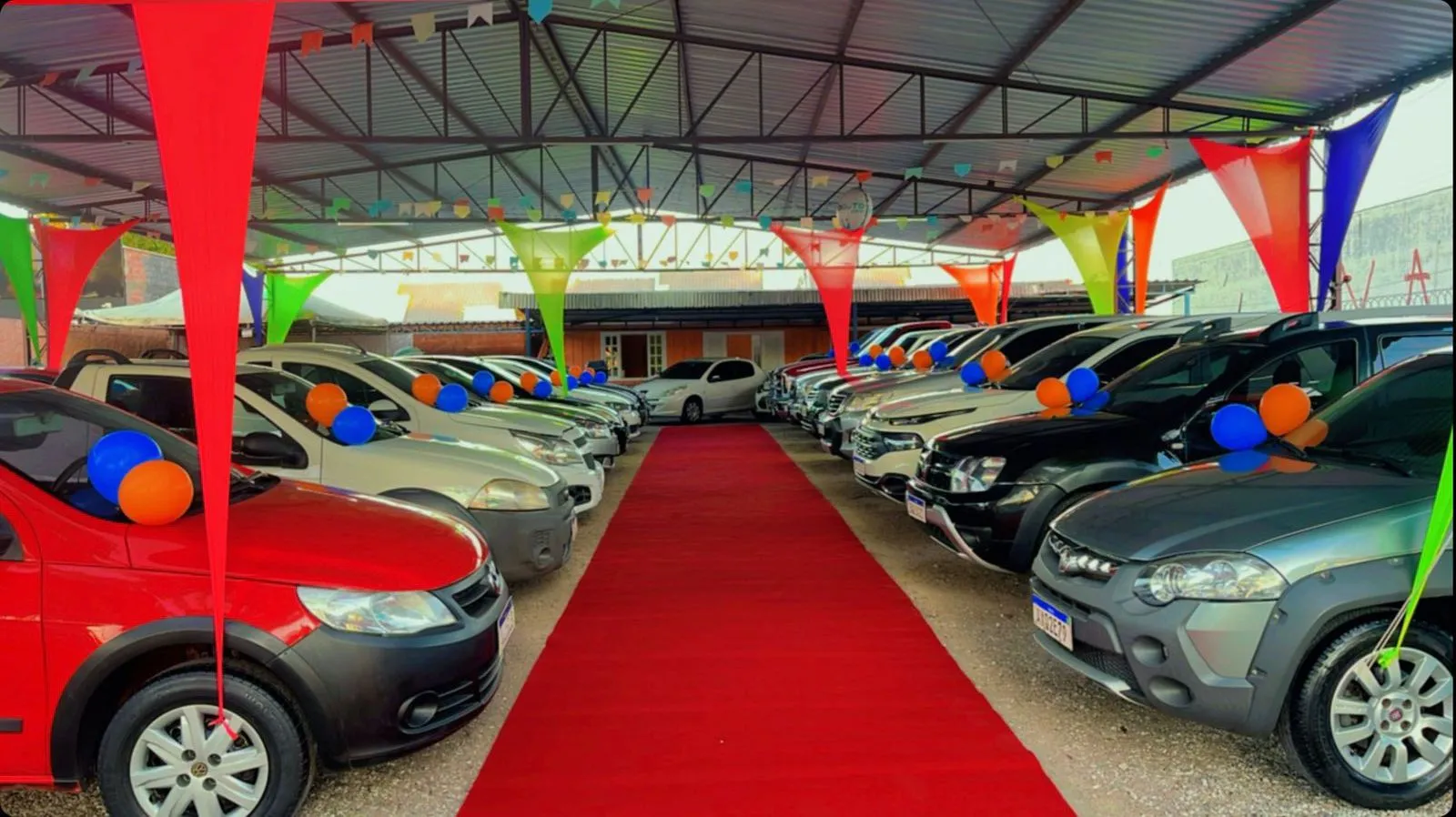 Fachada da loja Veículos à venda em CRISTIAN AUTOMOVEIS  - Curitiba - PR | Mobiauto