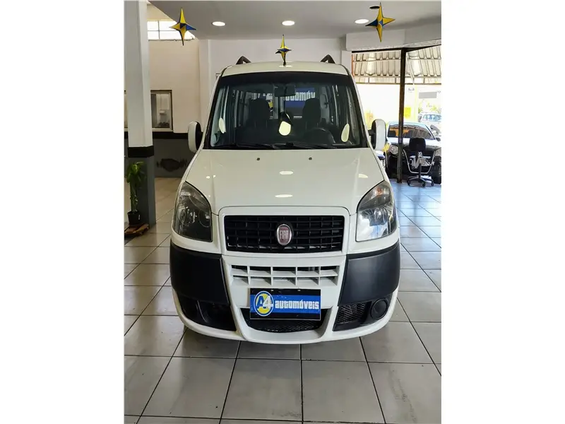 Fiat Doblò Essence 1.8 16V (Flex)