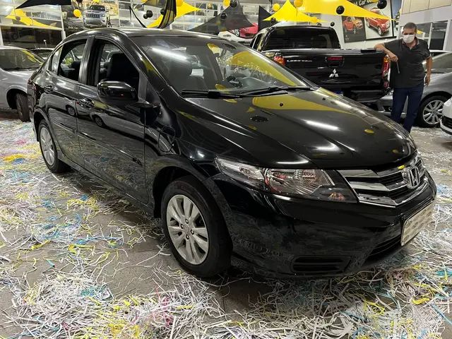 Carro Honda City 2013 LX 1.5 16V (flex)