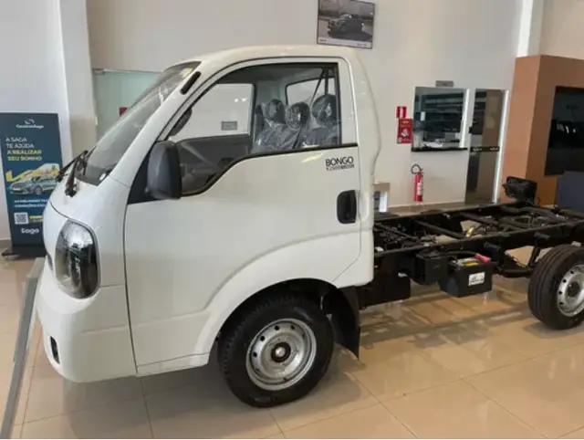 Carro Kia Bongo 2023 K2500 2.5 4x4