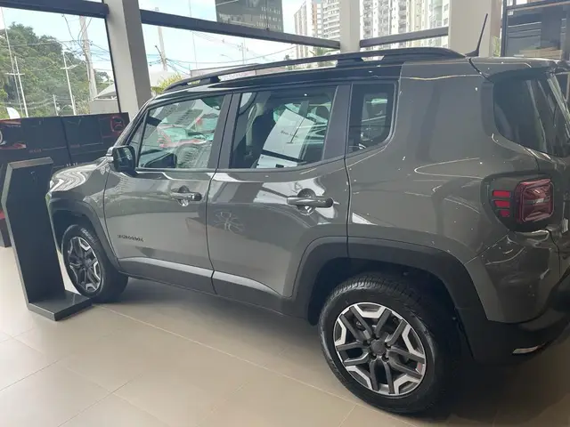 Carro Jeep Renegade 2024 Trailhawk T270 1.3 Turbo 4x4