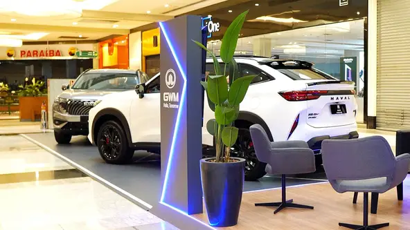 Lojas de shopping à la Tesla e vendas online pelo Mercado Livre ajudaram a família H6 a vender, somada, mais que o SUV da Toyota em maio