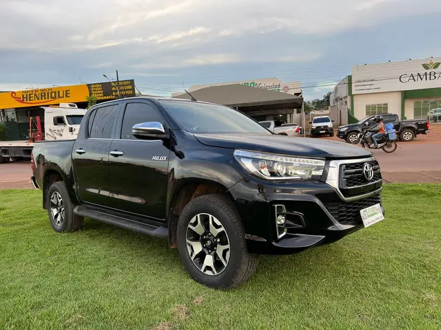 Carro Toyota Hilux Cabine Dupla 2020 Hilux 2.8 16v TDI SRV CD 4x4 (Aut)