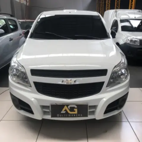 Carro Chevrolet Montana 2018 LS 1.4 (Flex)