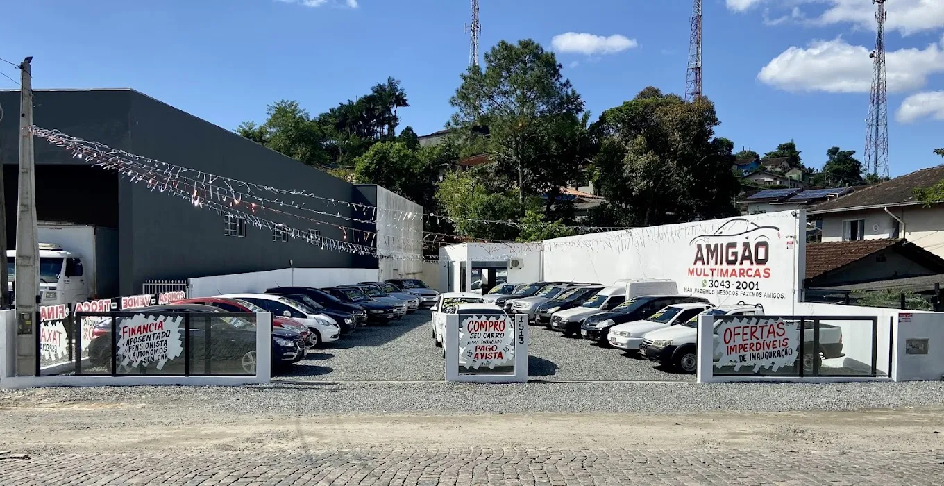 Fachada da loja Veículos à venda em Amigão Multimarcas - Joinville - SC | Mobiauto