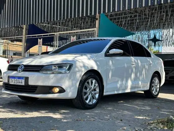 Carro Volkswagen Jetta 2013 2.0 Comfortline Tiptronic (Flex)