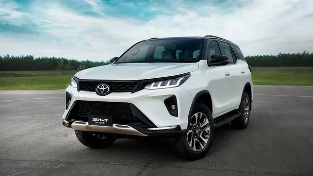 Carro Toyota SW4 2024 Diamond  2.8 Turbodiesel 4x4 (Aut.)